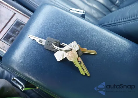 1990 Buick Riviera from USA, damaged, VIN 1G4EZ13C4LU420053